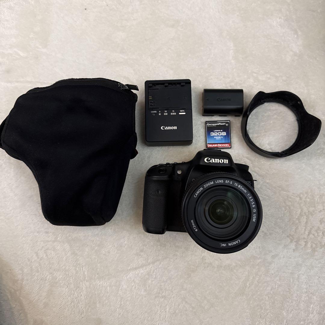 Canon 7D デジタルカメラ バッテリー・充電器・32GBメモリーカード付き
