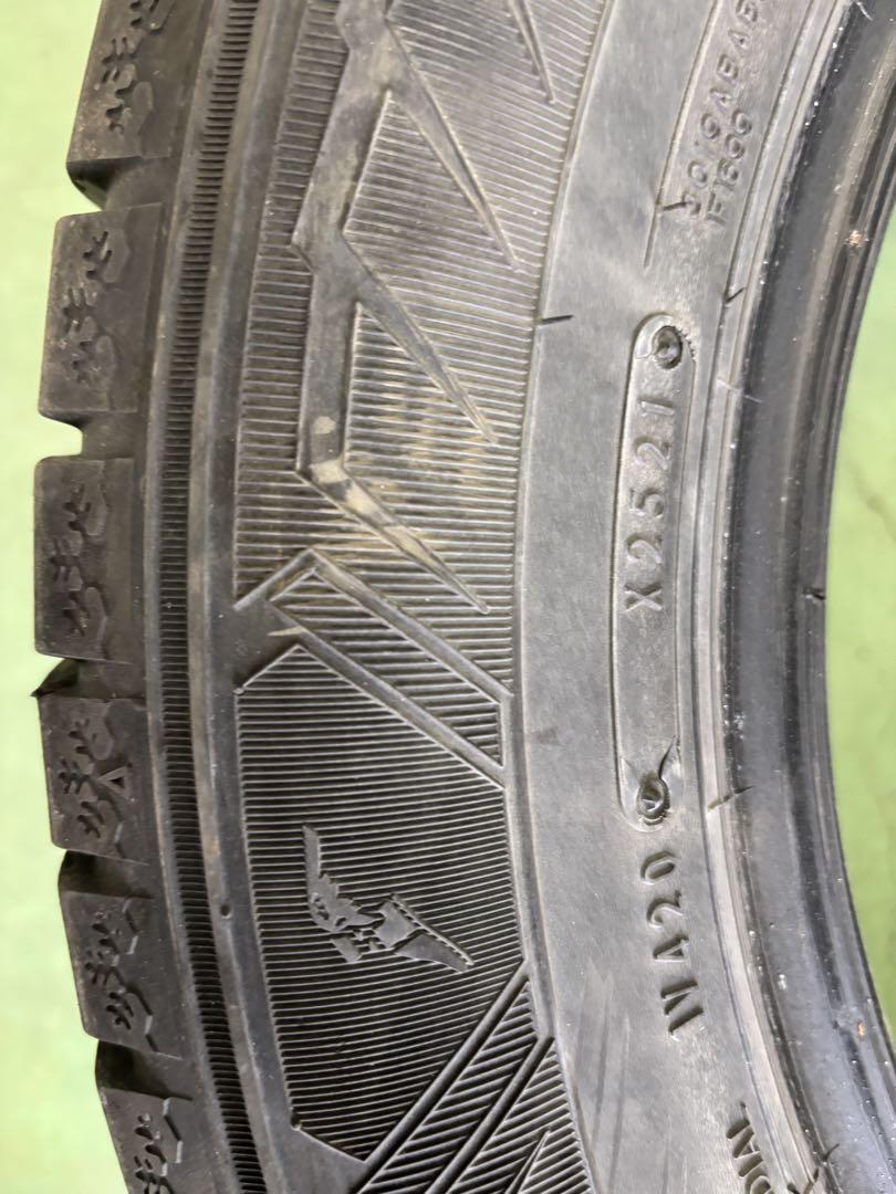 205/60R16 スタッドレスタイヤ 2本中古品 2本づつに分けて出品　送料込