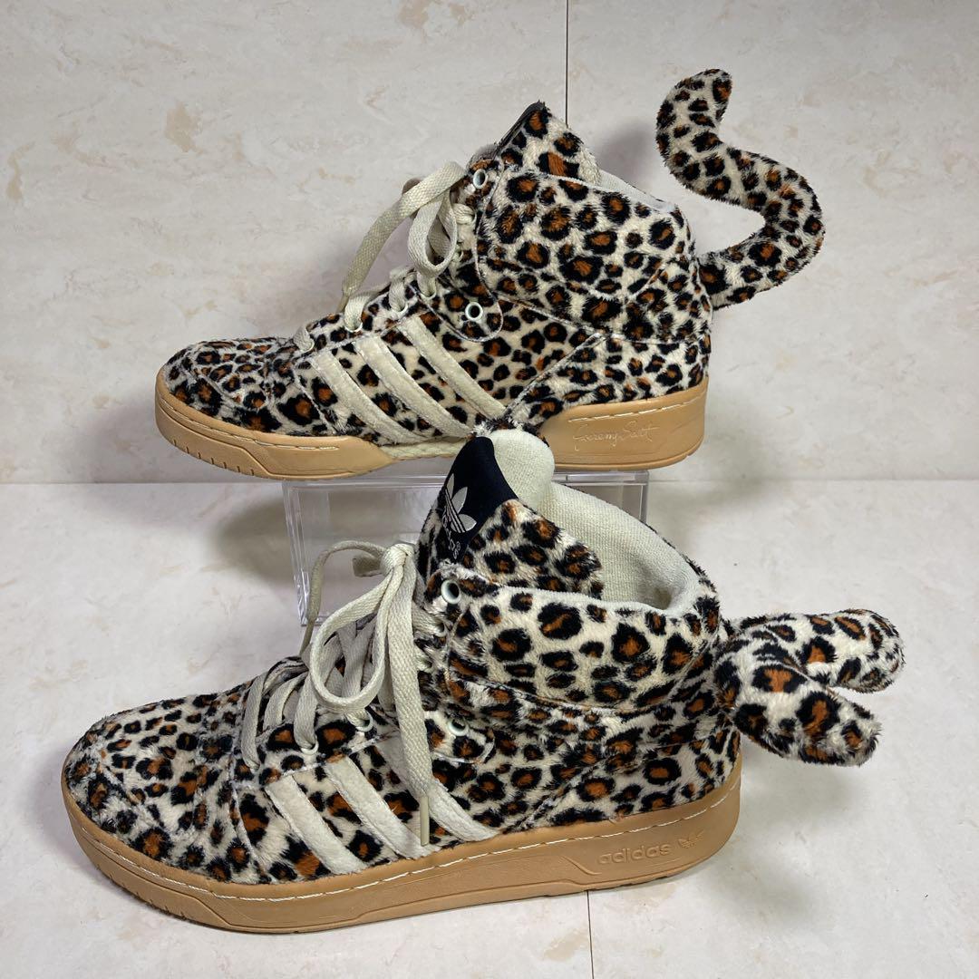 adidas × Jeremy Scott コラボ レオパード しっぽスニーカー