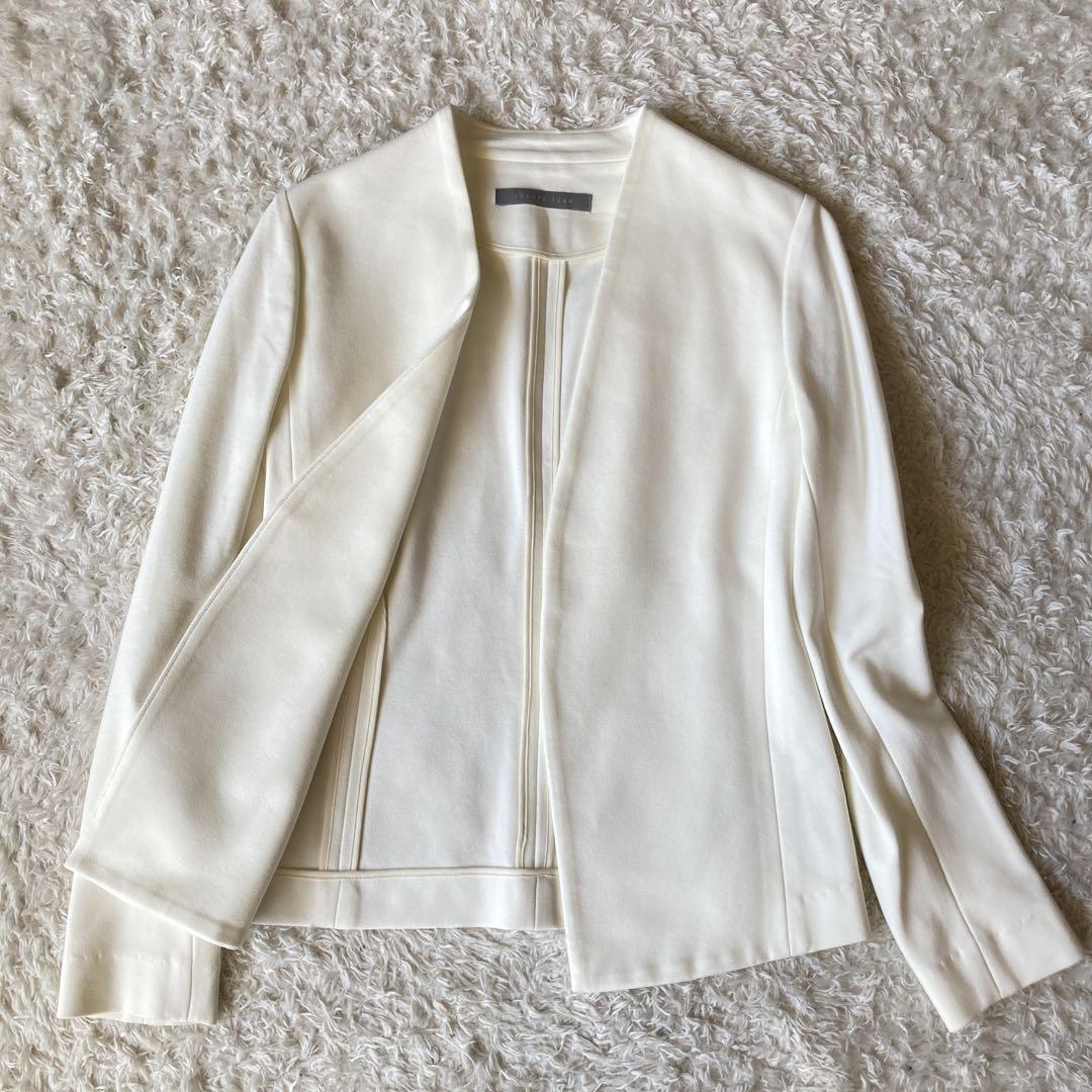 未使用に近い【現行】セオリーリュクス　ノーカラージャケット　Vカラー　アイボリー