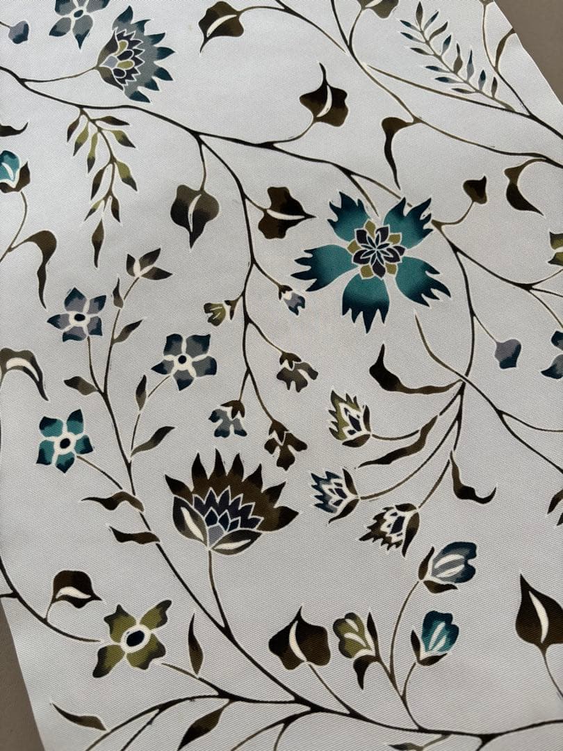 正絹 塩瀬 更紗文様 九寸名古屋帯 白っぽいライトグレー 極美品 ガード加工済