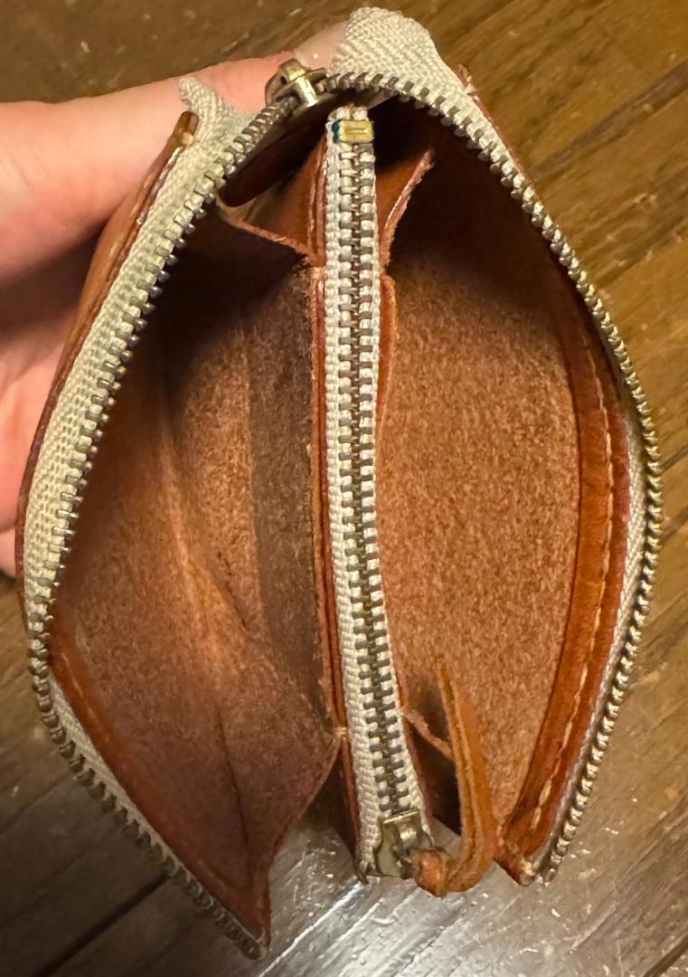 RHYTHMOS リュトモス  財布 Zip S