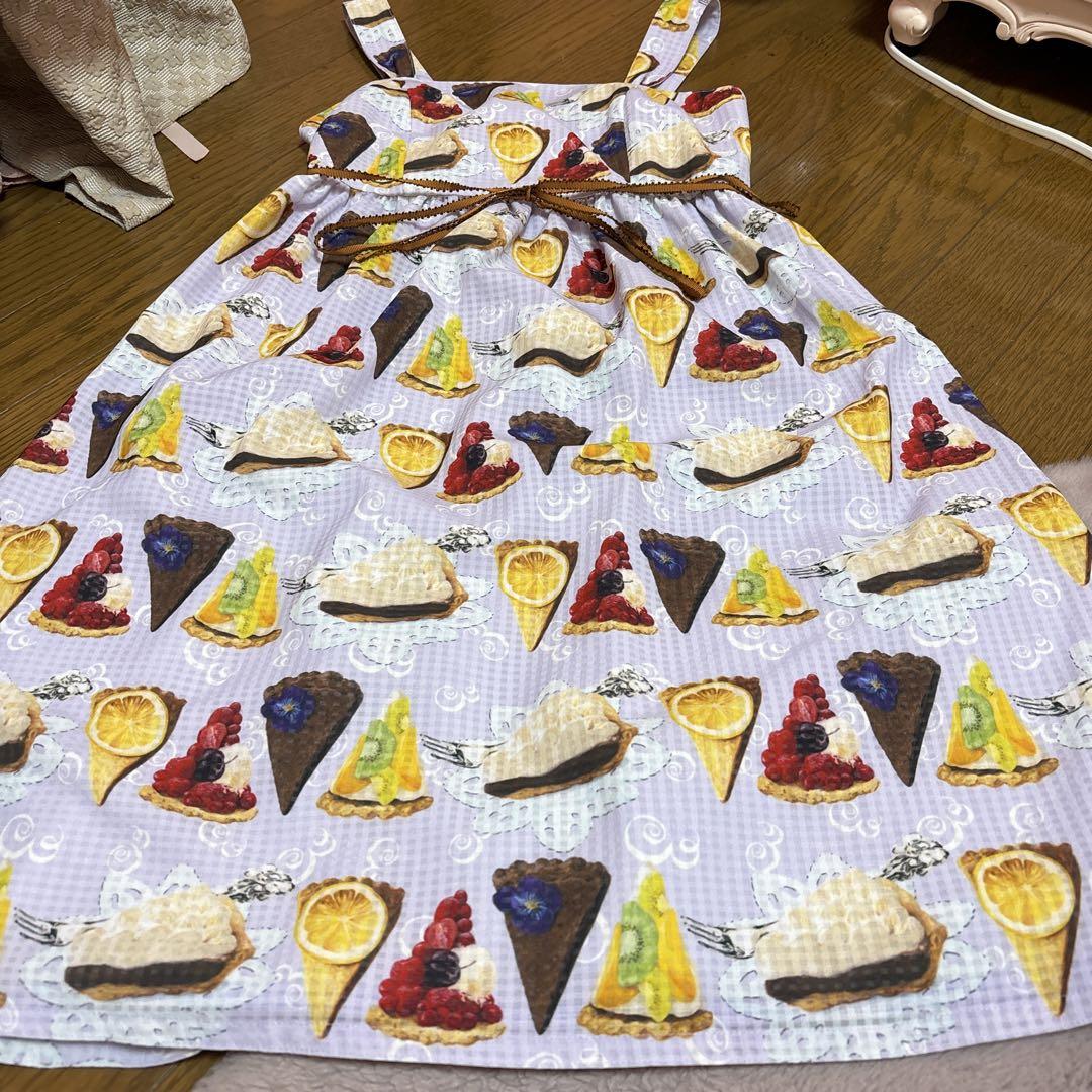 エミキュー♡タルトだらけ柄♡ラベンダーカラー♡胸元紐リボン♡ワンピース未使用