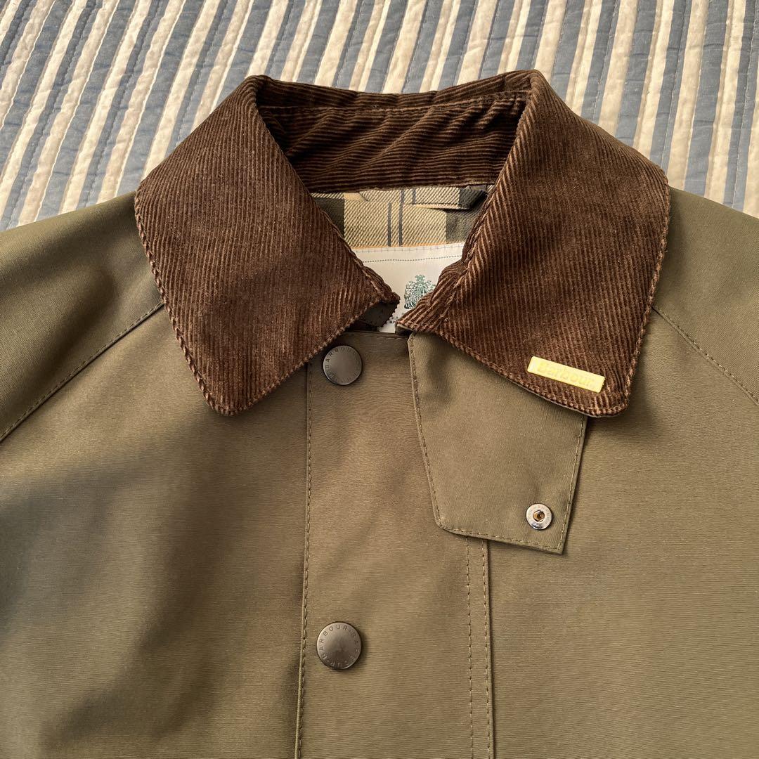beamsの別注、Barbourのコート