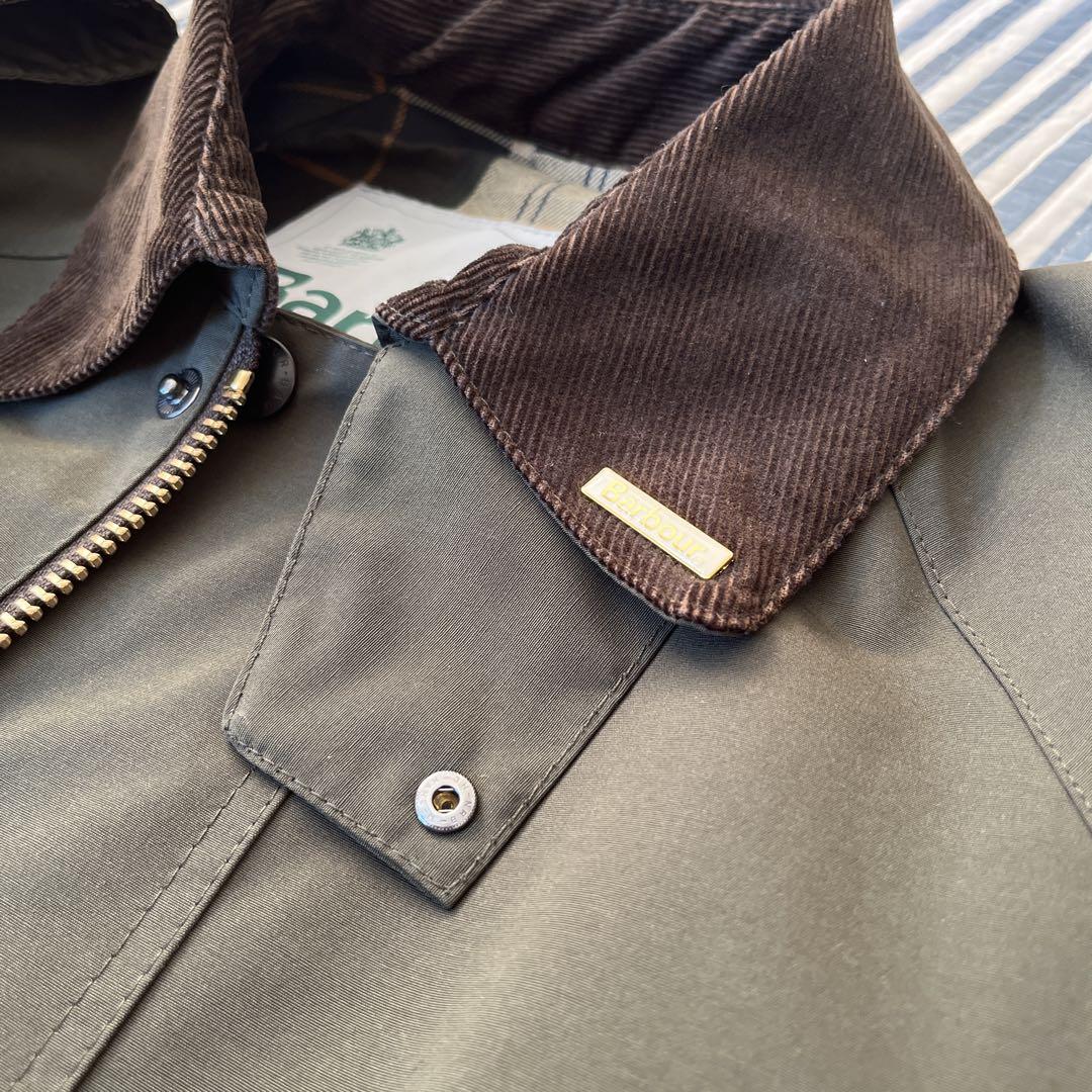 beamsの別注、Barbourのコート