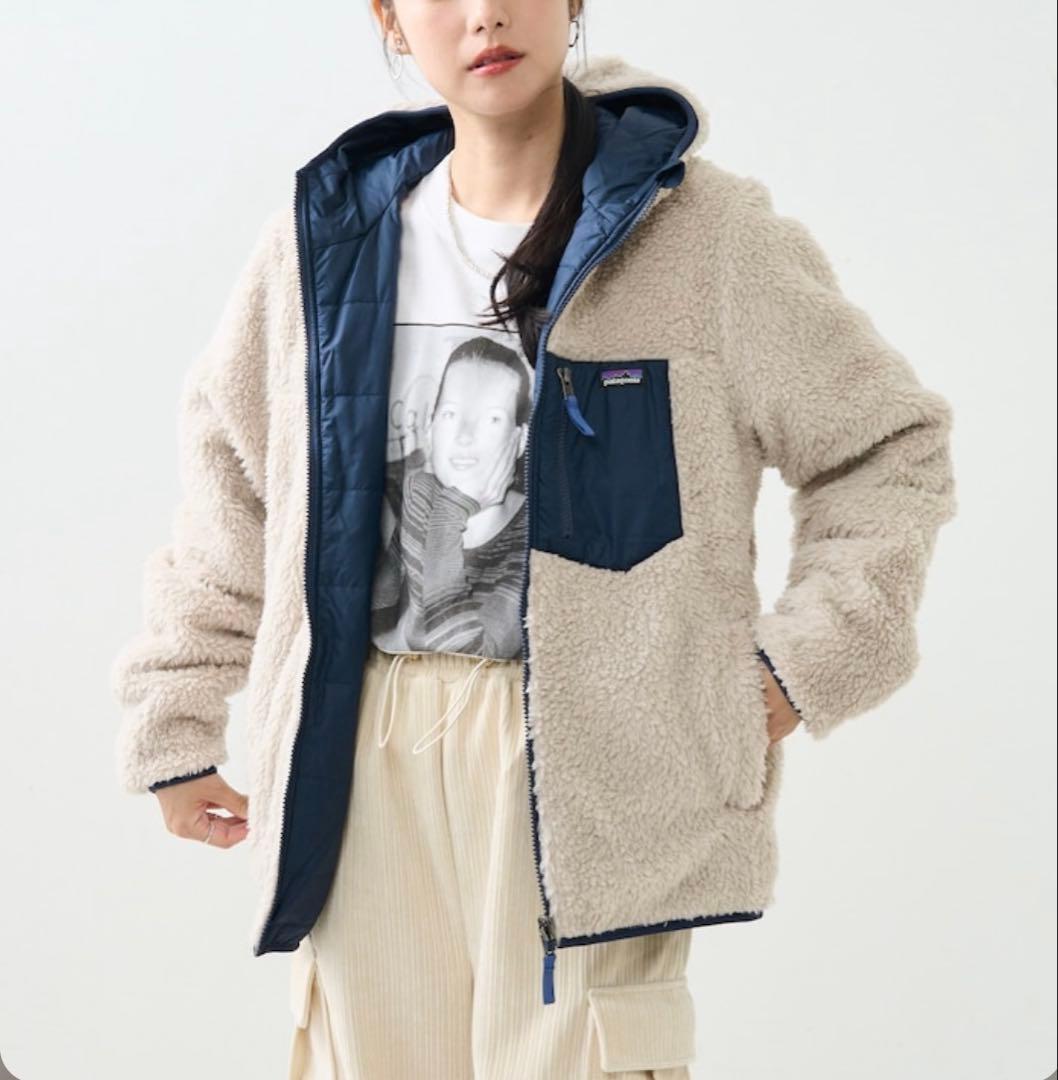 【未使用】Patagonia リバーシブル レディフレディフーディジャケット 【未使用】Patagonia リバーシブル レディフレディフーディジャケット