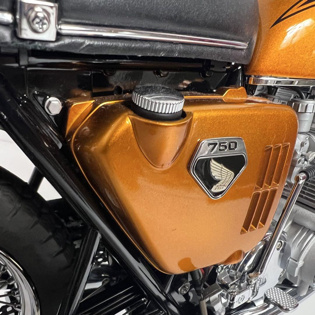 ディアゴスティーニ　1/4 CB750 キャンディーゴールド