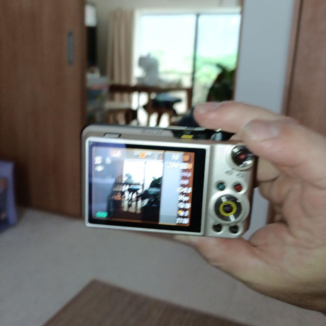 CASIO EXILIM EX-FC150 ゴールド