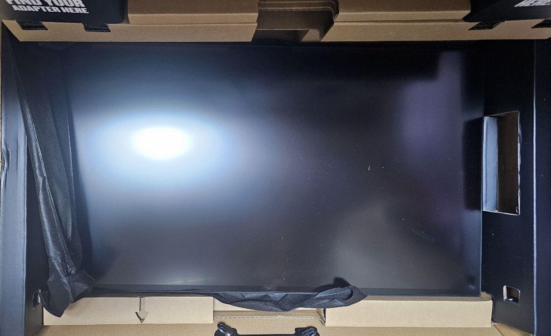 Eve Spectrum 4K モニター 144Hz 1ms 27インチ