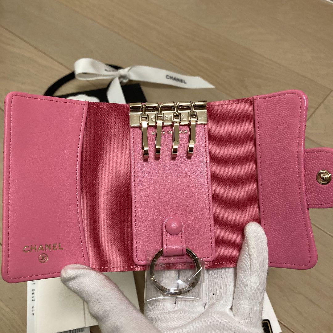 新品未使用☆CHANEL高騰中‼️4連キーケース 激レア稀少キャビアスキン入手困難