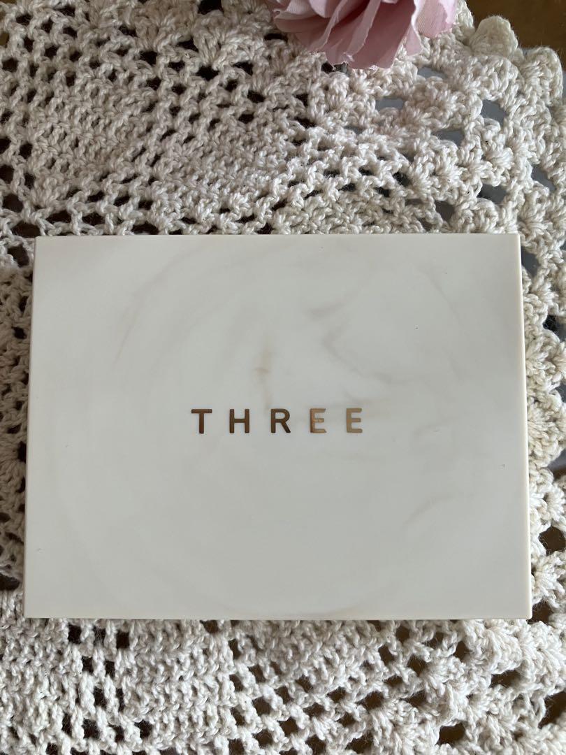 THREE ホリデーコレクションパレット アイシャドウ 10g