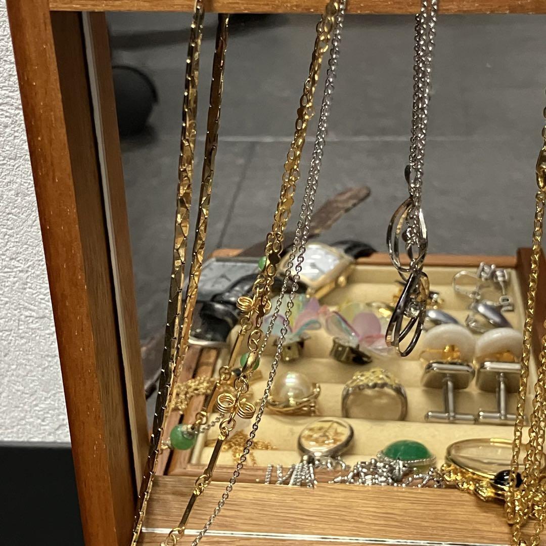 遺品整理 指輪 ネックレス イヤリング ネクタイピン ブローチ 腕時計