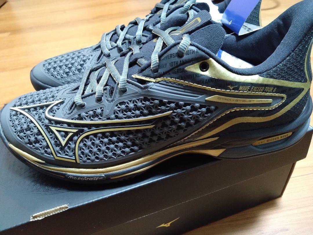MIZUNOテニスシューズ　ウエーブエクシードツアー