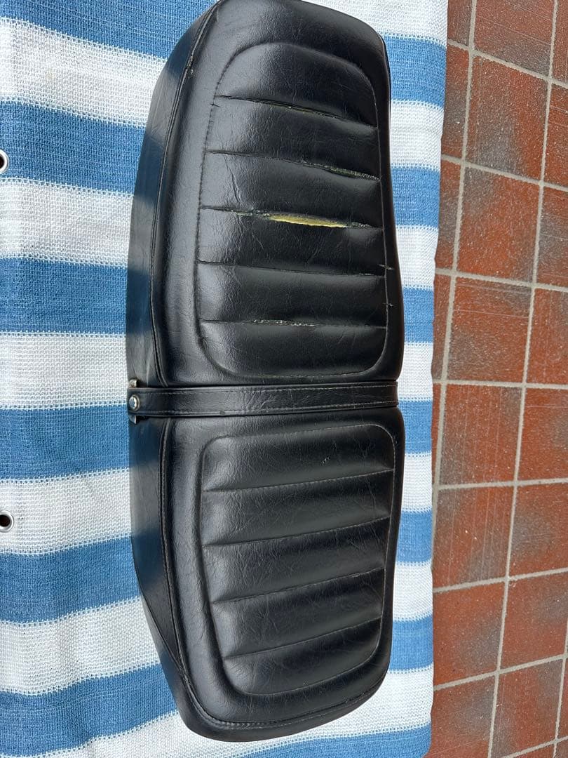 Z250FT 純正シート