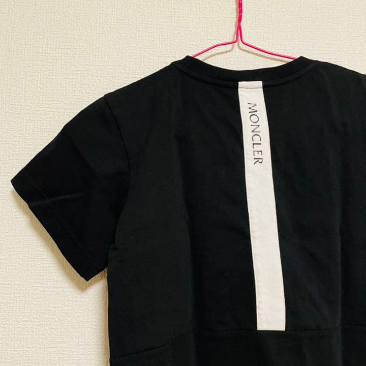 MONCLER モンクレール 背中ロゴプリント Tシャツ タイト ミニTシャツ