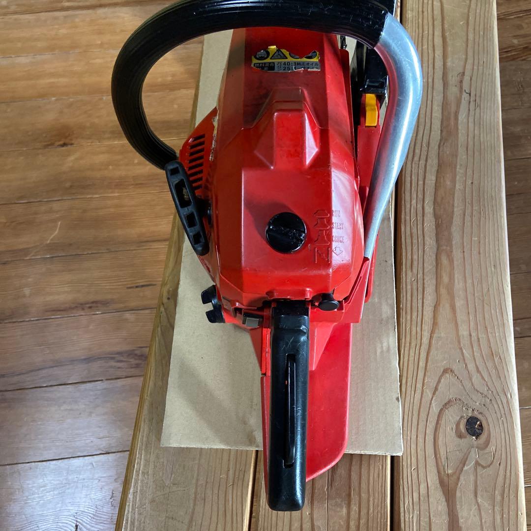 チェーンソーHusqvarna