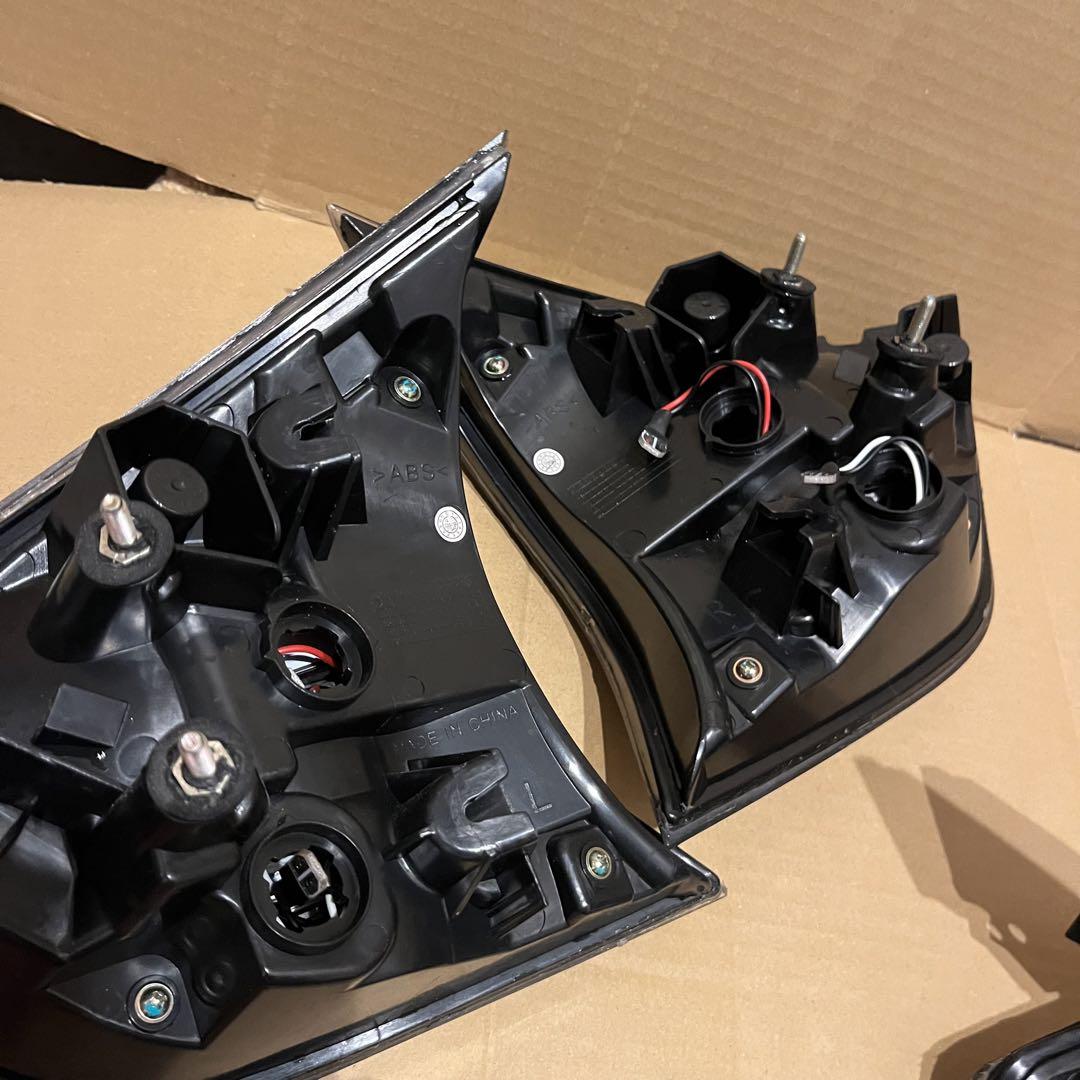 T32 エクストレイル　LEDテールランプ