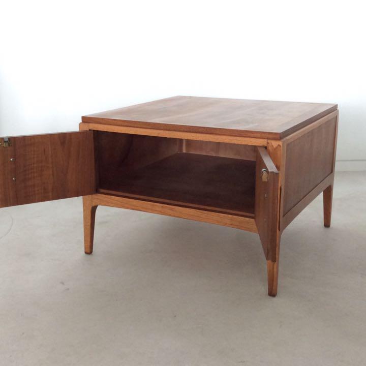 ミッドセンチュリー 1960年代 Lane社 木製エンドテーブル ミッドセンチュリー 1960年代 Lane社 木製エンドテーブル