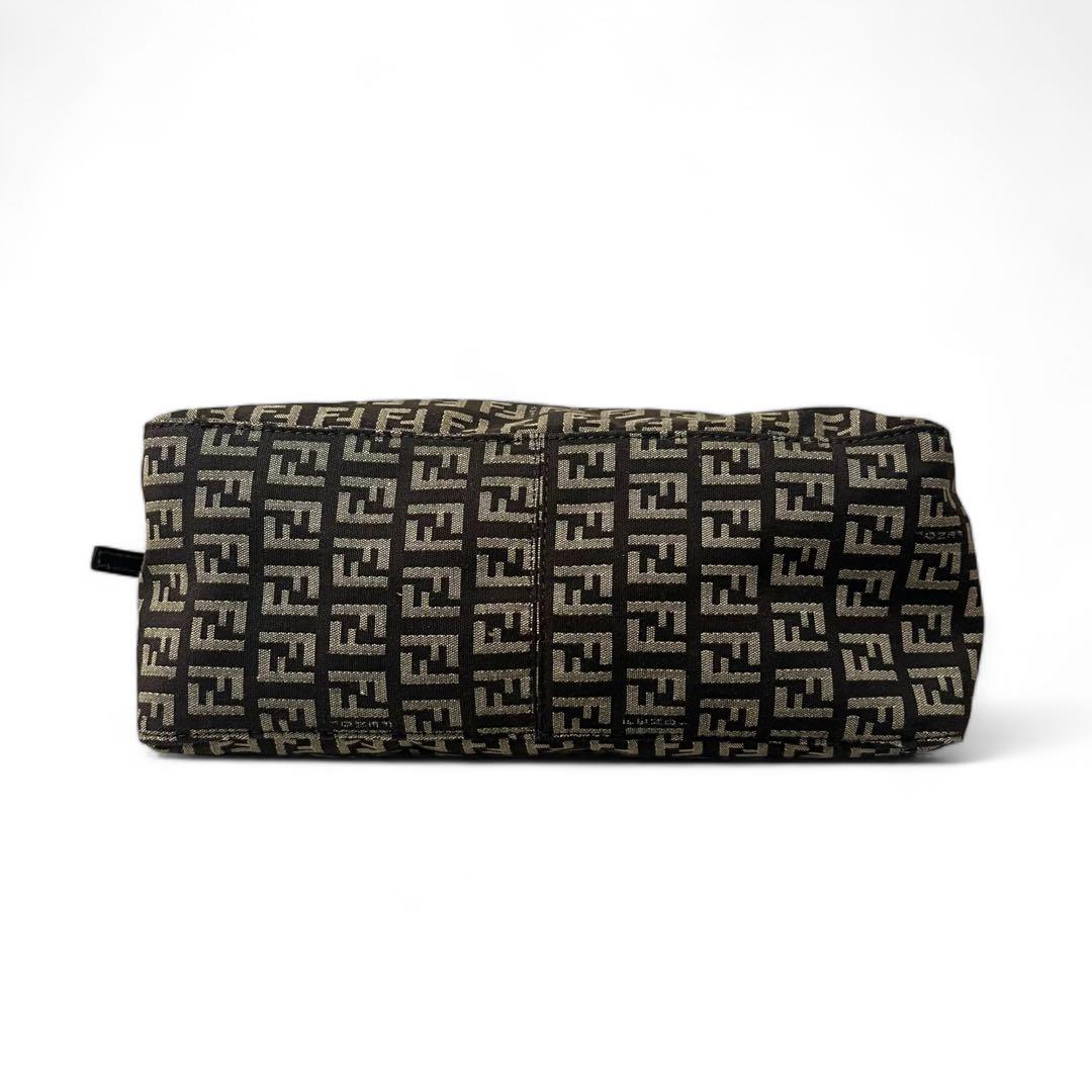 美品 FENDI フェンディ ズッキーノ アクセサリーポーチ ワン