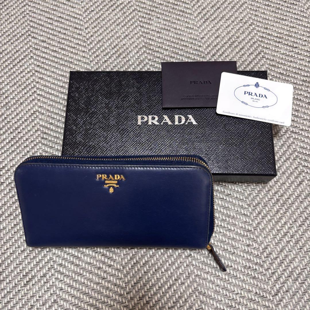 正規品✨ラウンドジップ】プラダ 長財布 ブルー サフィアーノ