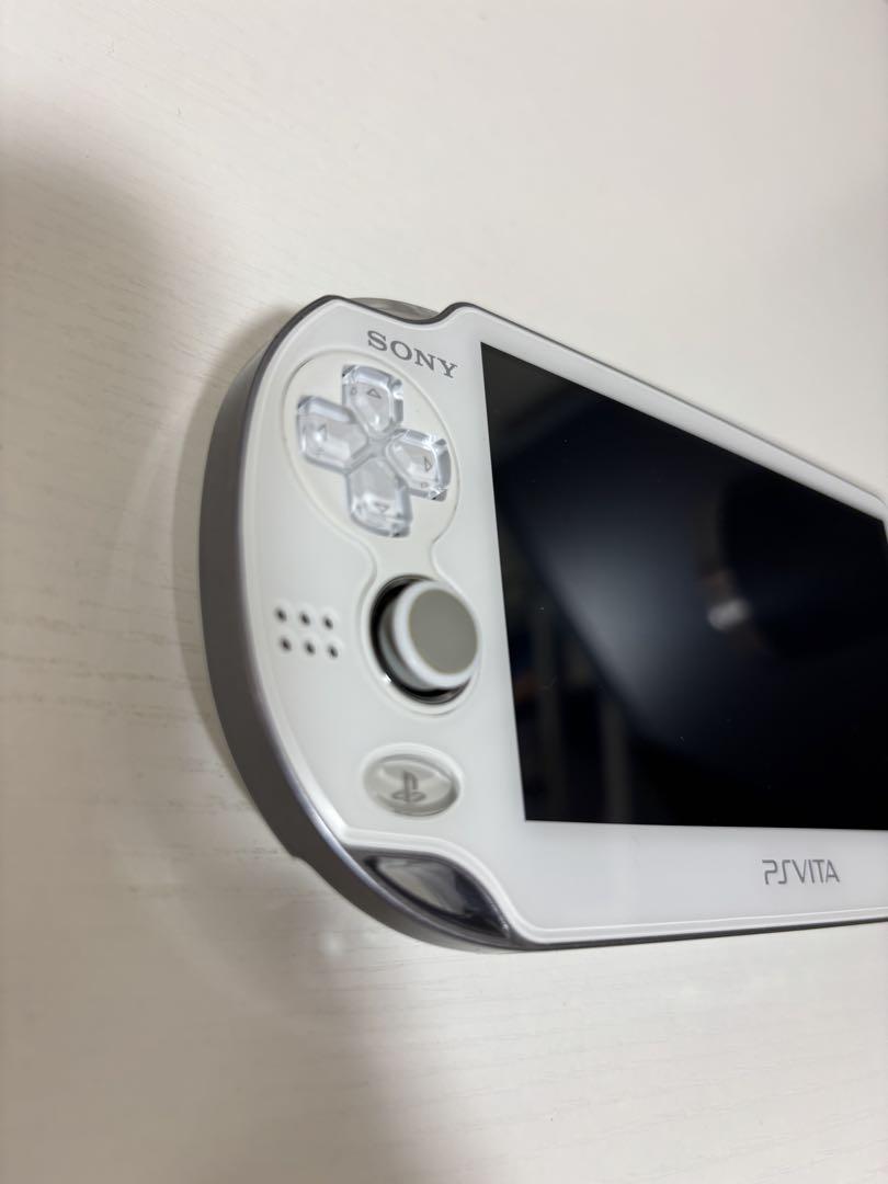 動作確認済)PS Vita 本体 (PCH-1000 ホワイト) 動作確認済)PS Vita 本体 (PCH-1000 ホワイト)