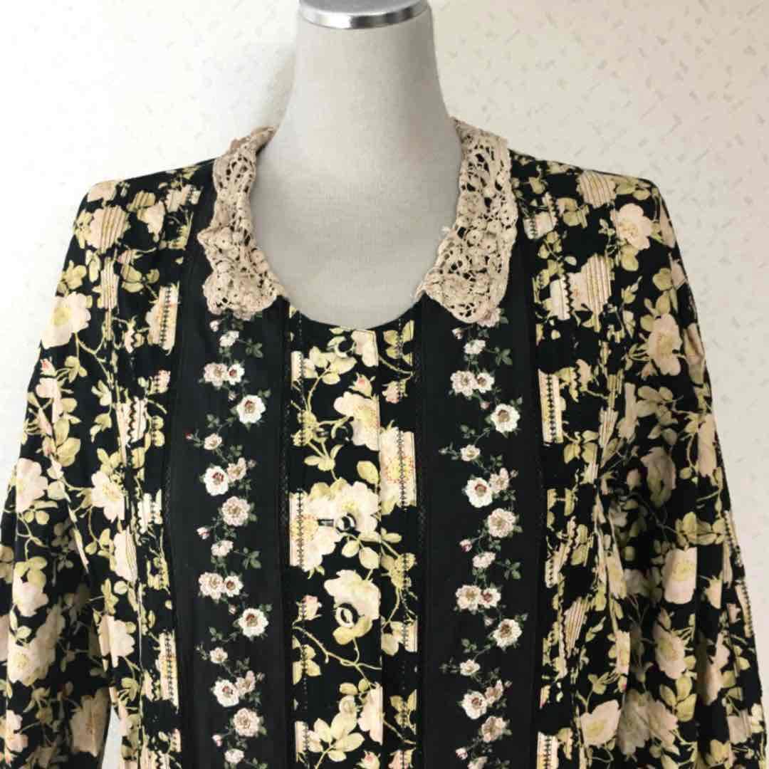 みね様専用　ピンクハウス  黒地花柄総柄 ロングワンピース 刺繍 ピンタック 黒地花柄総柄 刺繍