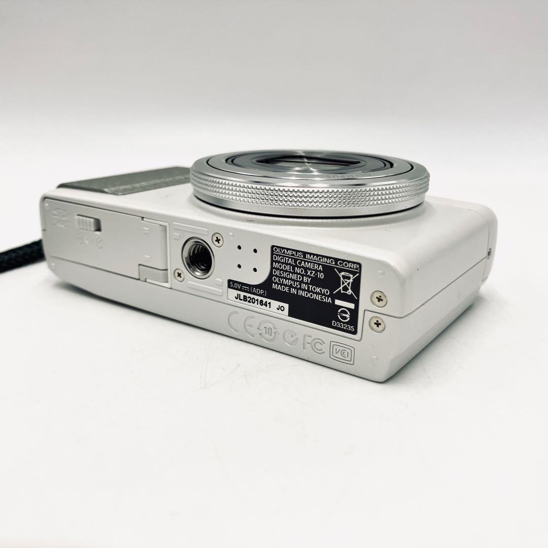 美品♪ OLYMPUS STYLUS XZ-10 ホワイト　コンデジ