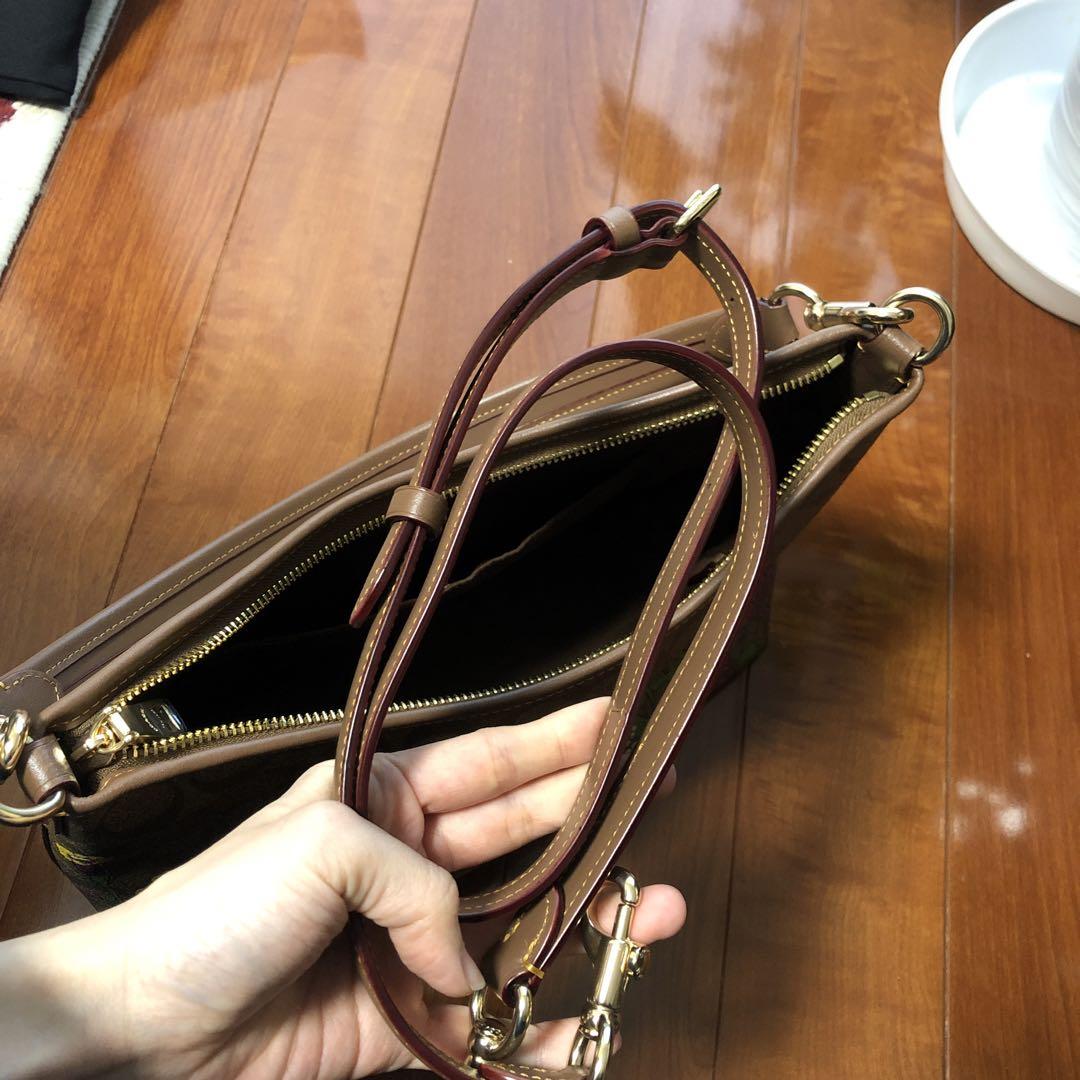 Coach フラワープリント