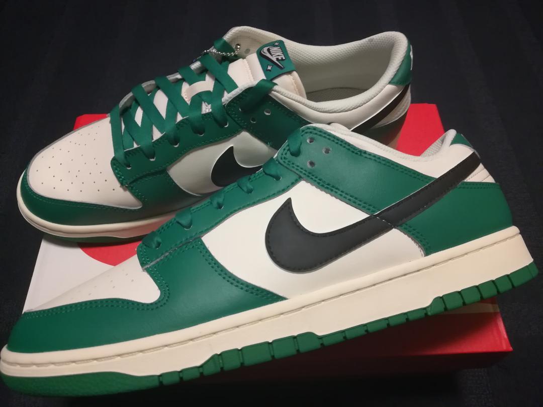 NIKE DUNK LOW RETRO SE LOTTERY 30cm
