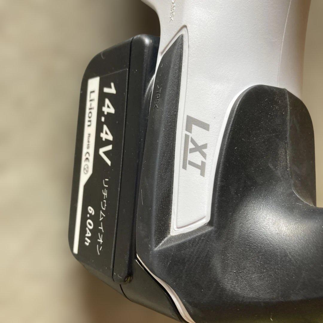 Makita ハンディクリーナー LX7 14.4V
