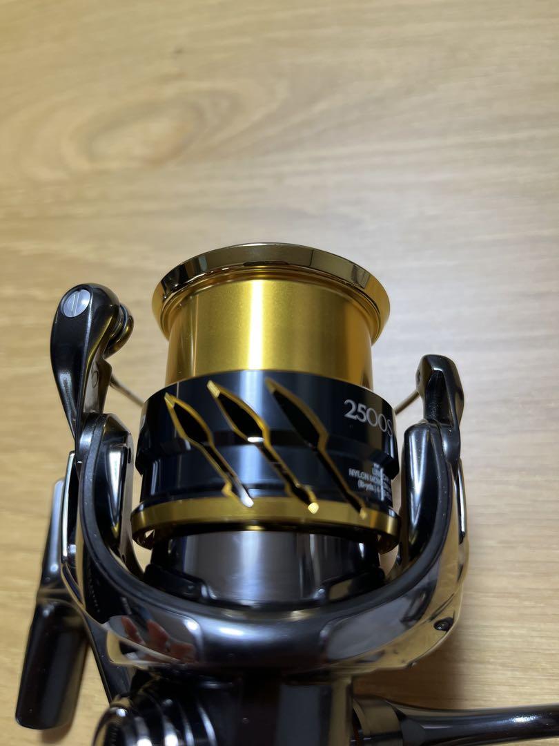 SHIMANO TWIN POWER 2500S スピニングリール