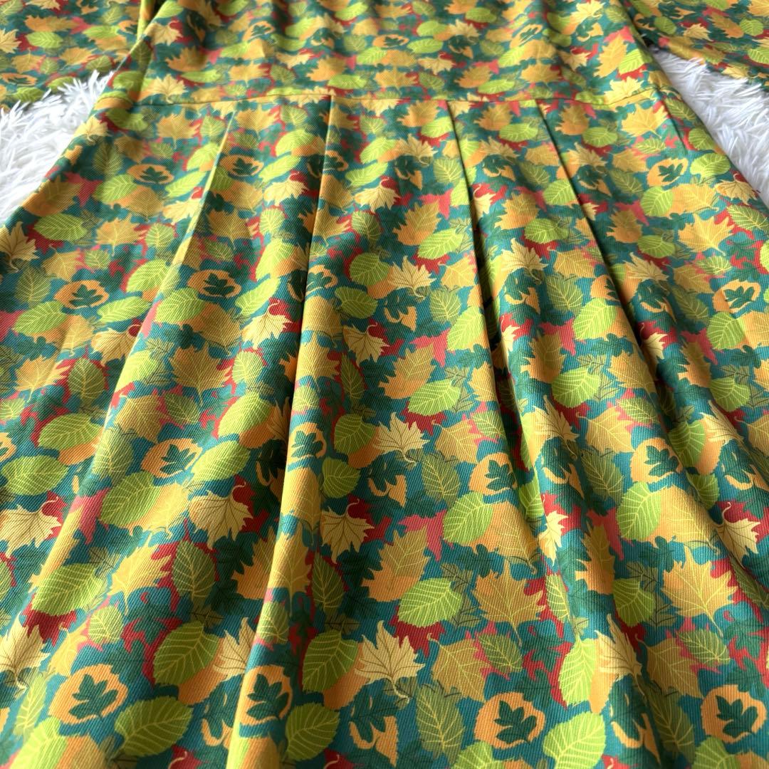 新品★ホコモモラ Senderismoリーフプリントウエスト切り替えワンピース 新品★ホコモモラ Senderismoリーフプリントウエスト切り替えワンピース