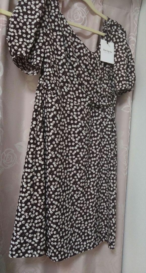 ワンピース herlipto Cherry Pattern Cache-Coeur Mini
