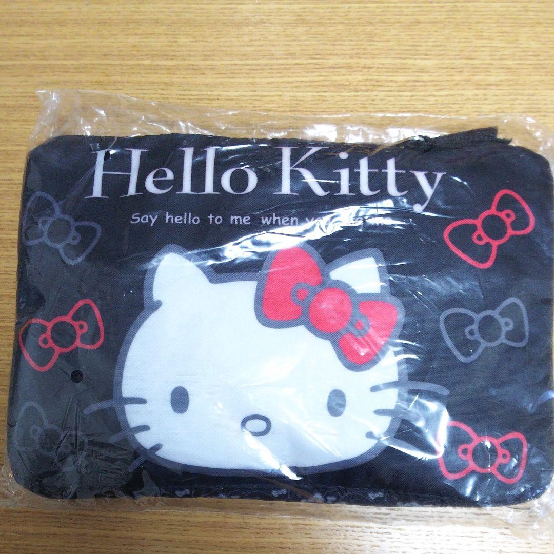 メルカリ ハローキティ 折り畳みボストンバッグ 黒色 キャラクターグッズ 1 000 中古や未使用のフリマ