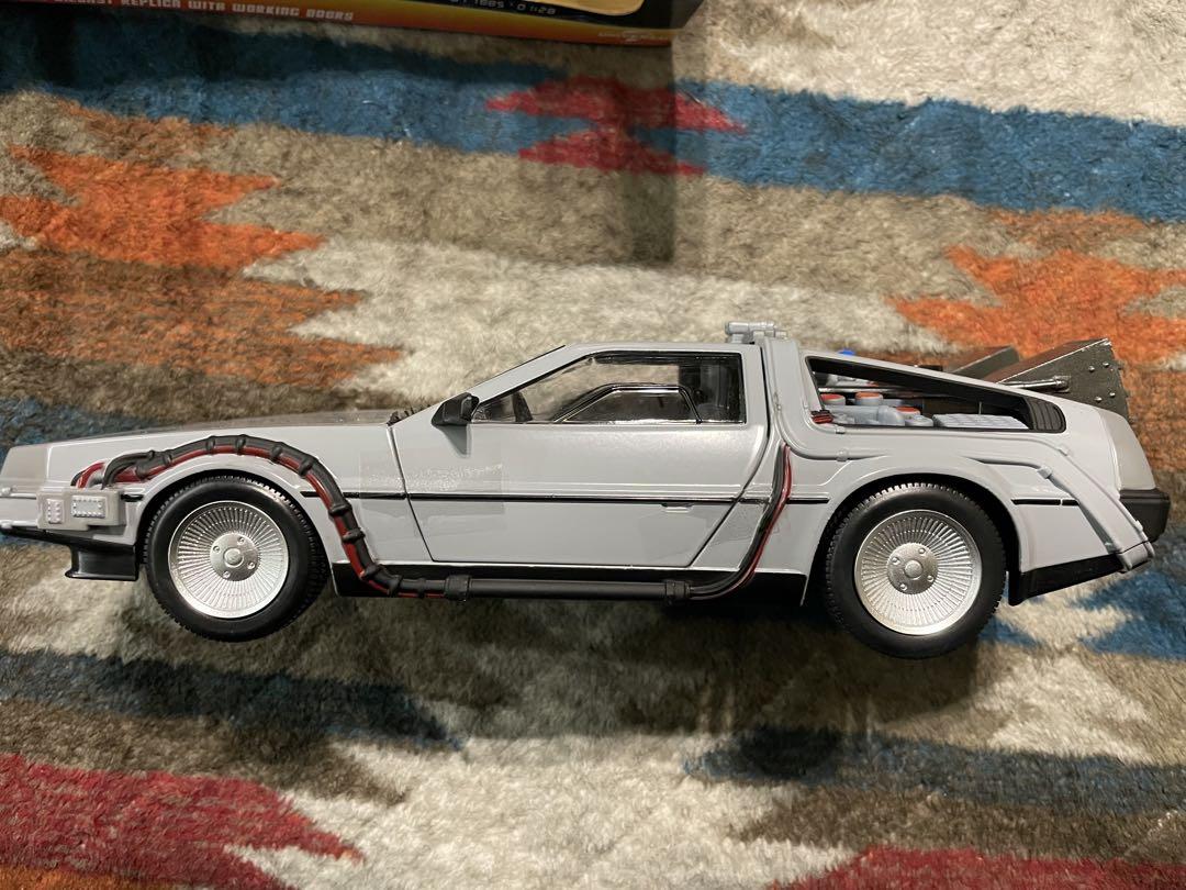 NECA TIME MACHINE バックトゥザフューチャー デロリアン