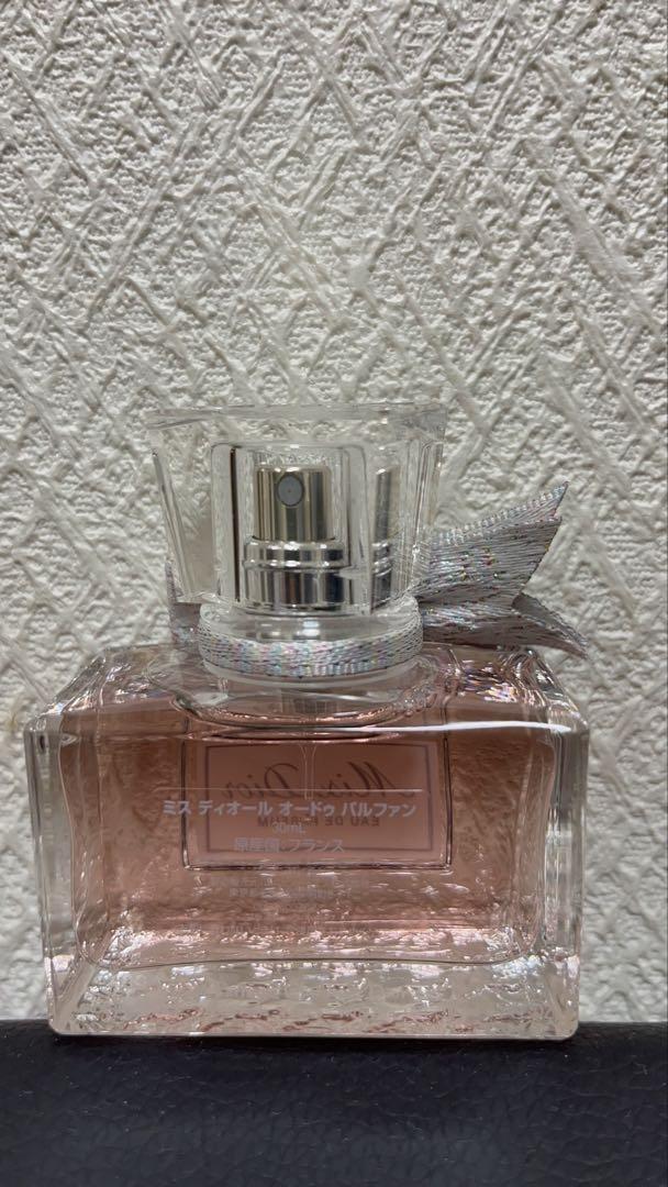 Miss Dior Eau de Parfum & ハンドクリームセット
