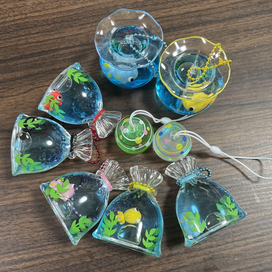 オイルチャーム　キーホルダー　レトロ　金魚　ヨーヨーミニチュア