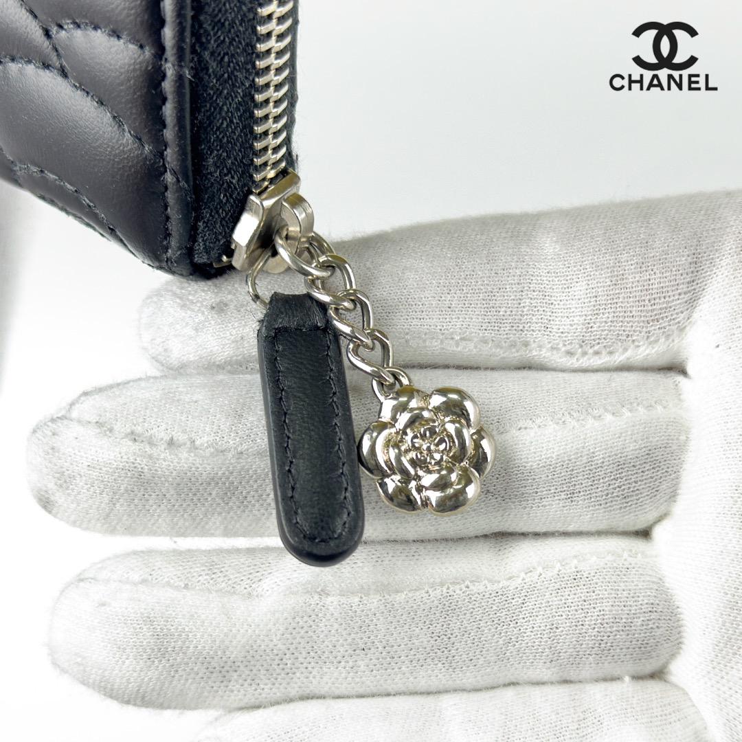 CHANEL シャネル カメリアエンボス ラムスキン ラウンド