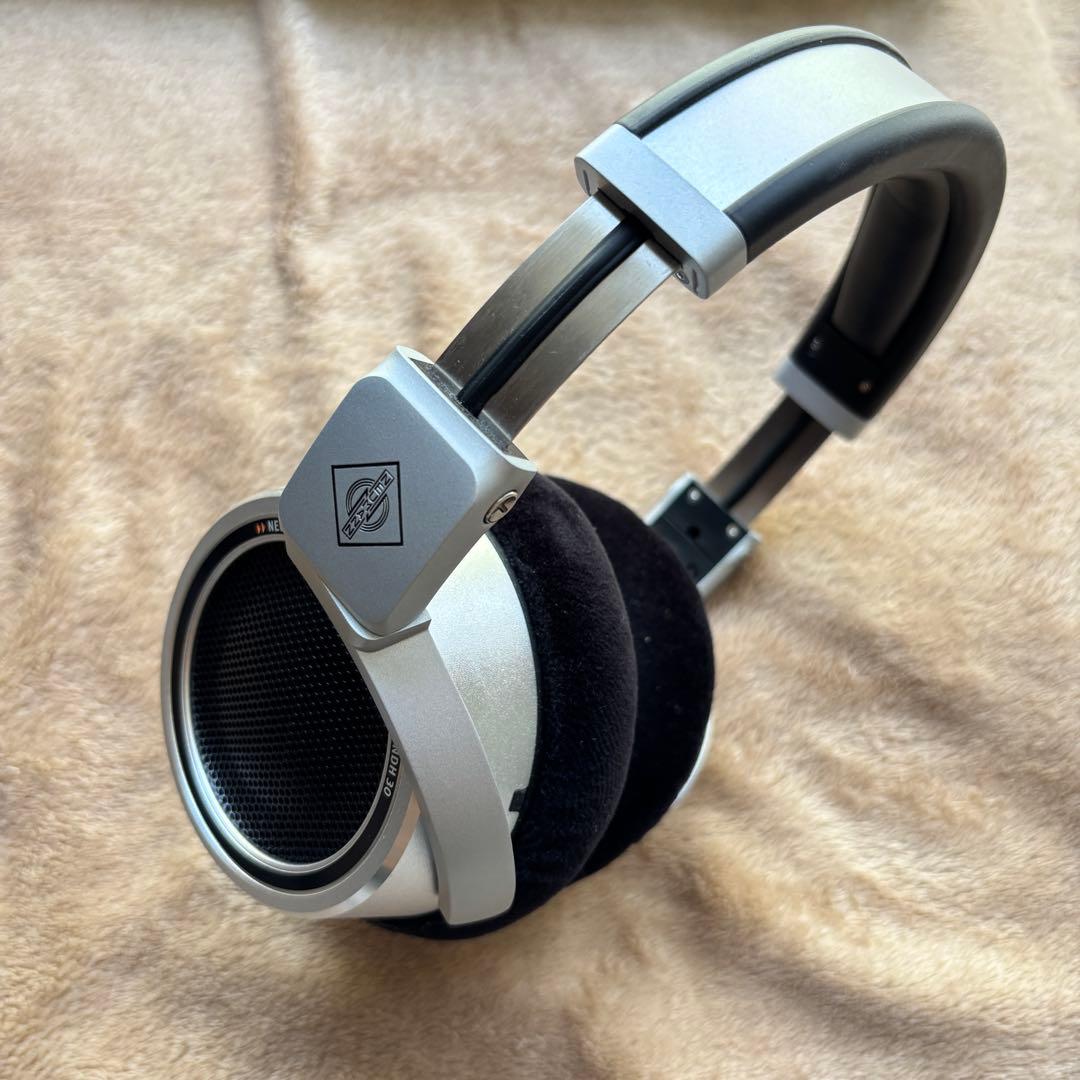 NEUMANN NDH30 シルバー オープン型モニターヘッドホン 保証シール有