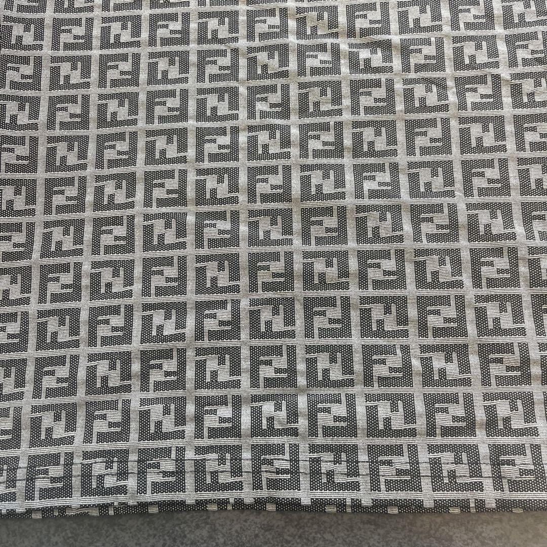 Fendi ロゴ 半袖Tシャツ