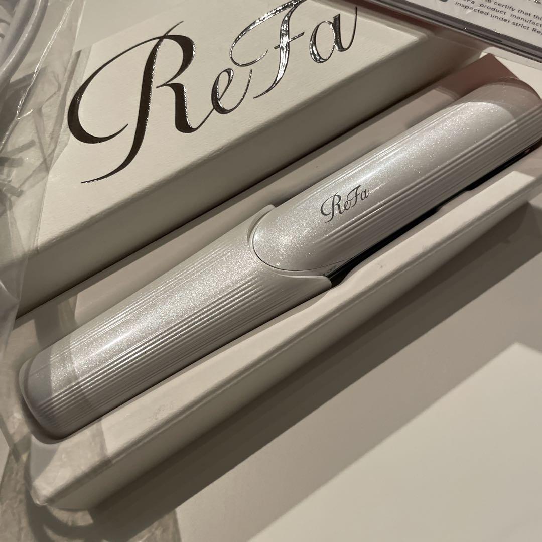 新品未使用✨ReFa FINGER IRON ST リファ ヘアアイロン プロフェッショナルの指先がつくるニュアンスを「ReFa FINGER