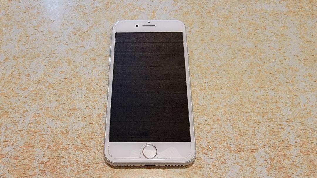 iPhone7 32G シルバー docomo