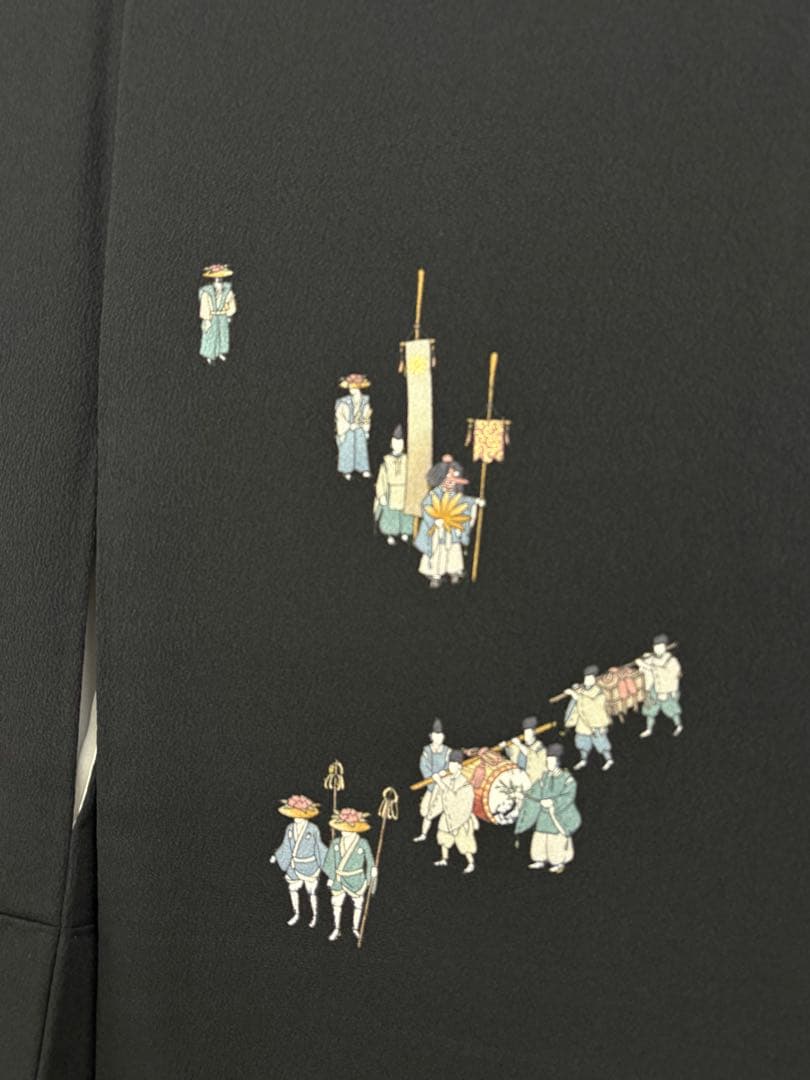 【美品】正絹 大名行列訪問着 黒色 付け下げ 着物 パールトン加工済み 【美品】正絹 大名行列訪問着 黒色 付け下げ 着物 パールトン加工済み