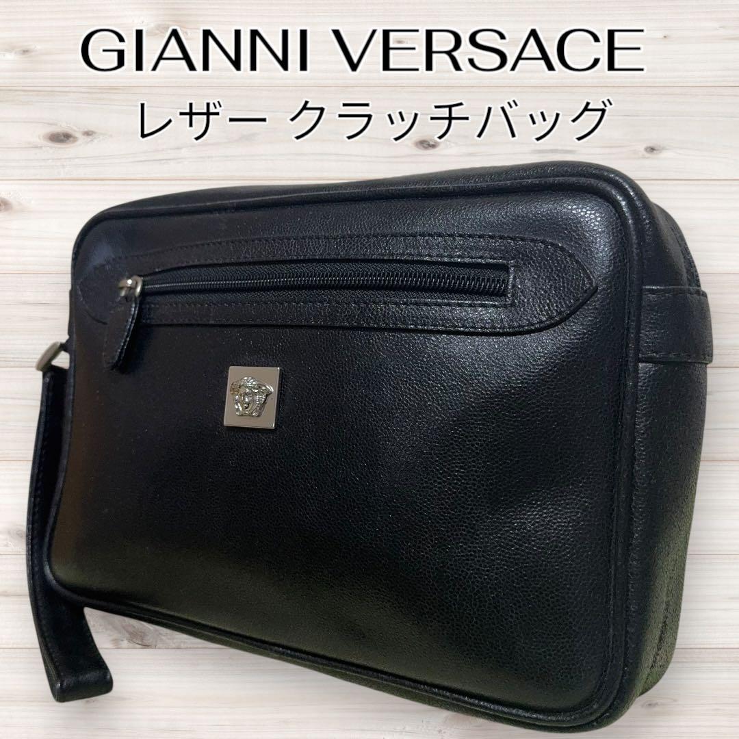 ほぼ未使用 VERSACE クラッチバッグ メデューサ ブラック ジャンニヴェルサーチ クラッチバッグ セカンドバッグ