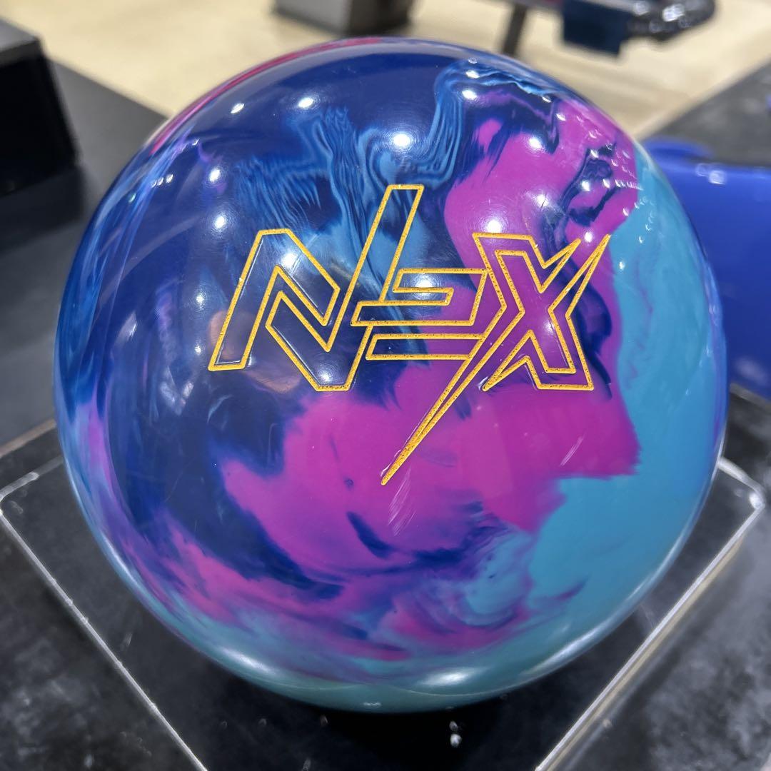 ボウリングボール STORM PHYSX 15ポンド
