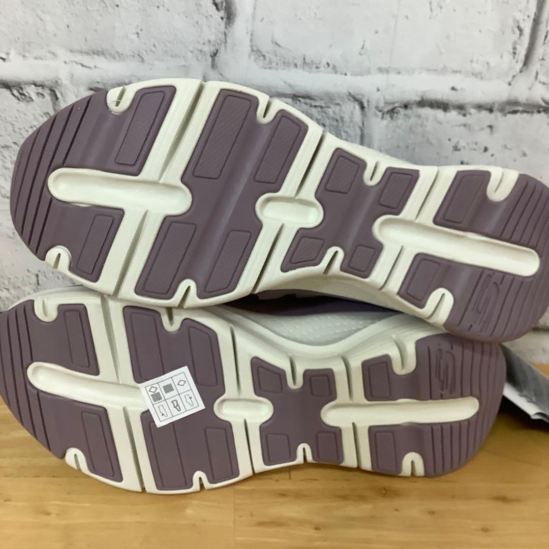 スケッチャーズ アーチフィットワイドフィットスニーカー 24.5