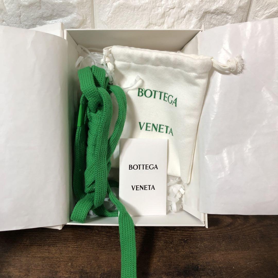 美品✨ BOTTEGA VENETA マキシイントレチャート 二つ折り財布