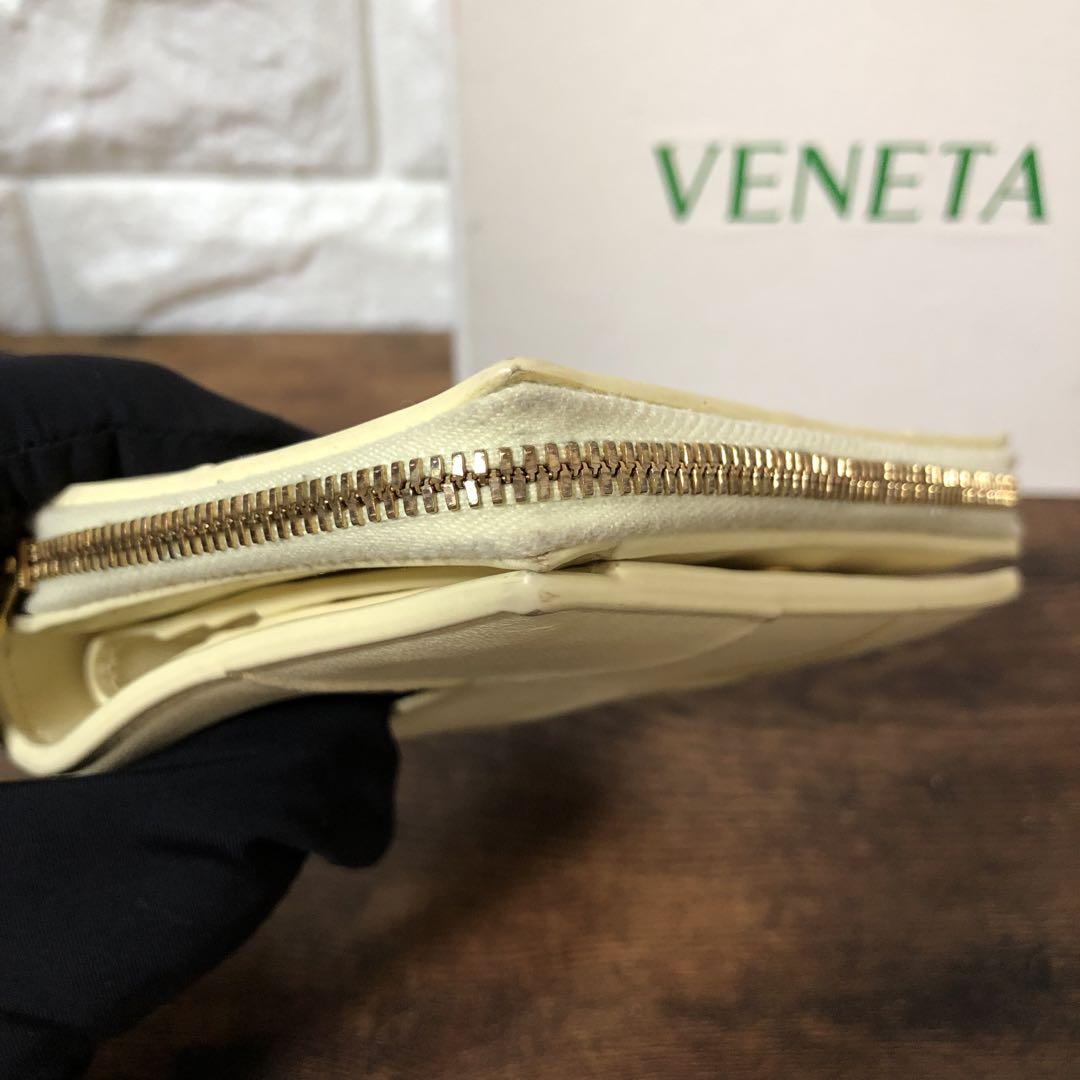 美品✨ BOTTEGA VENETA マキシイントレチャート 二つ折り財布