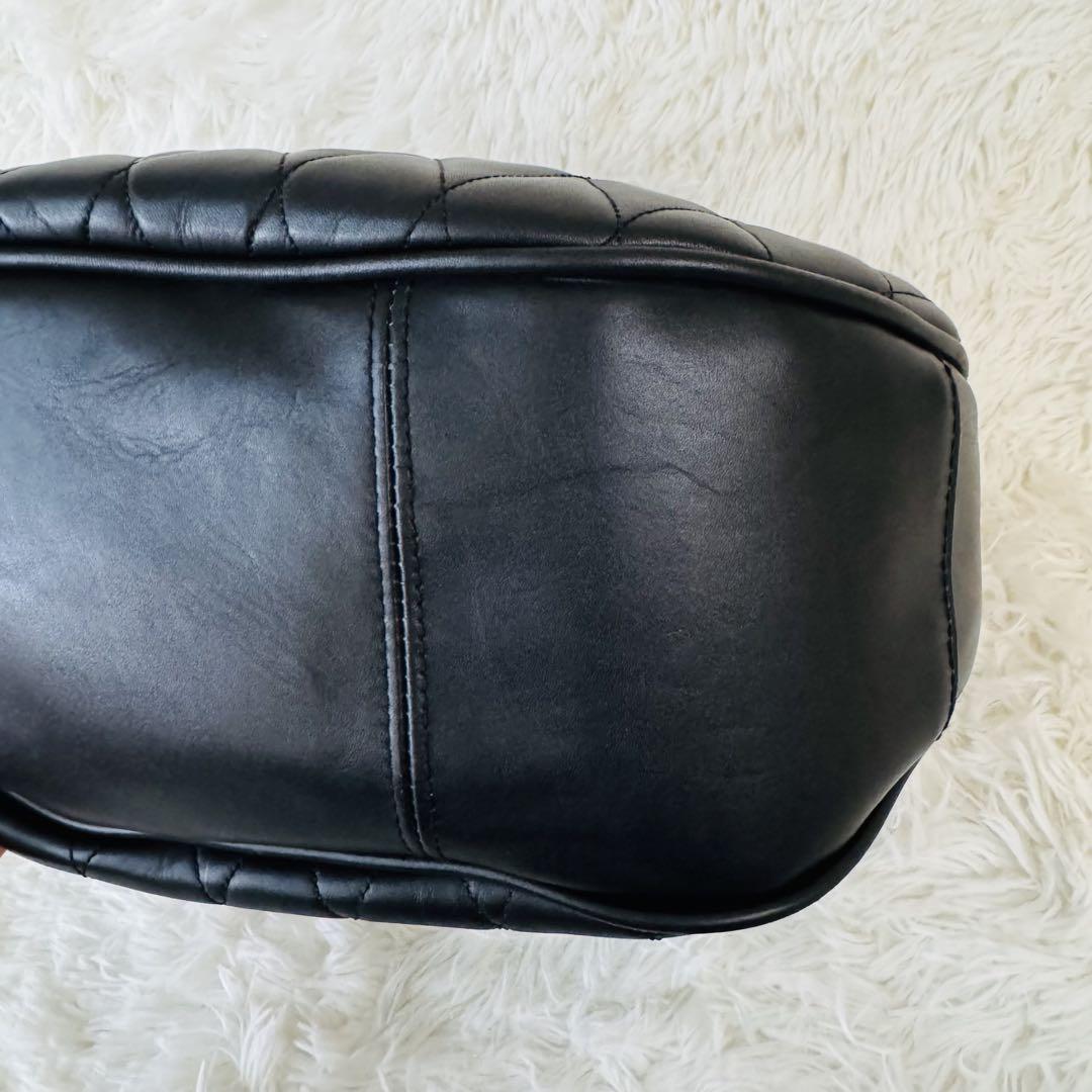 【専用】ショット　schott バナナバッグ　ショルダーバッグ キルティング