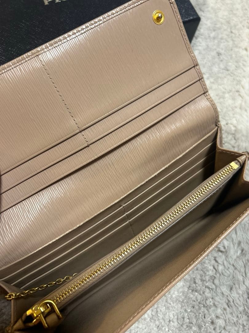 PRADA 長財布　ヴィッテロムーブ　カードケース付　ベージュ　プラダ